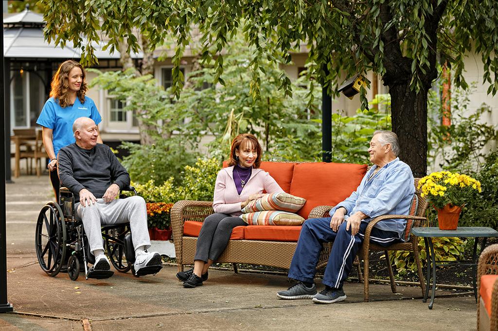 Pictures for Absolut Care Aurora Park in East Aurora, NY 14052